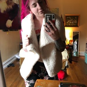 Fluffy off white vest! So cute!